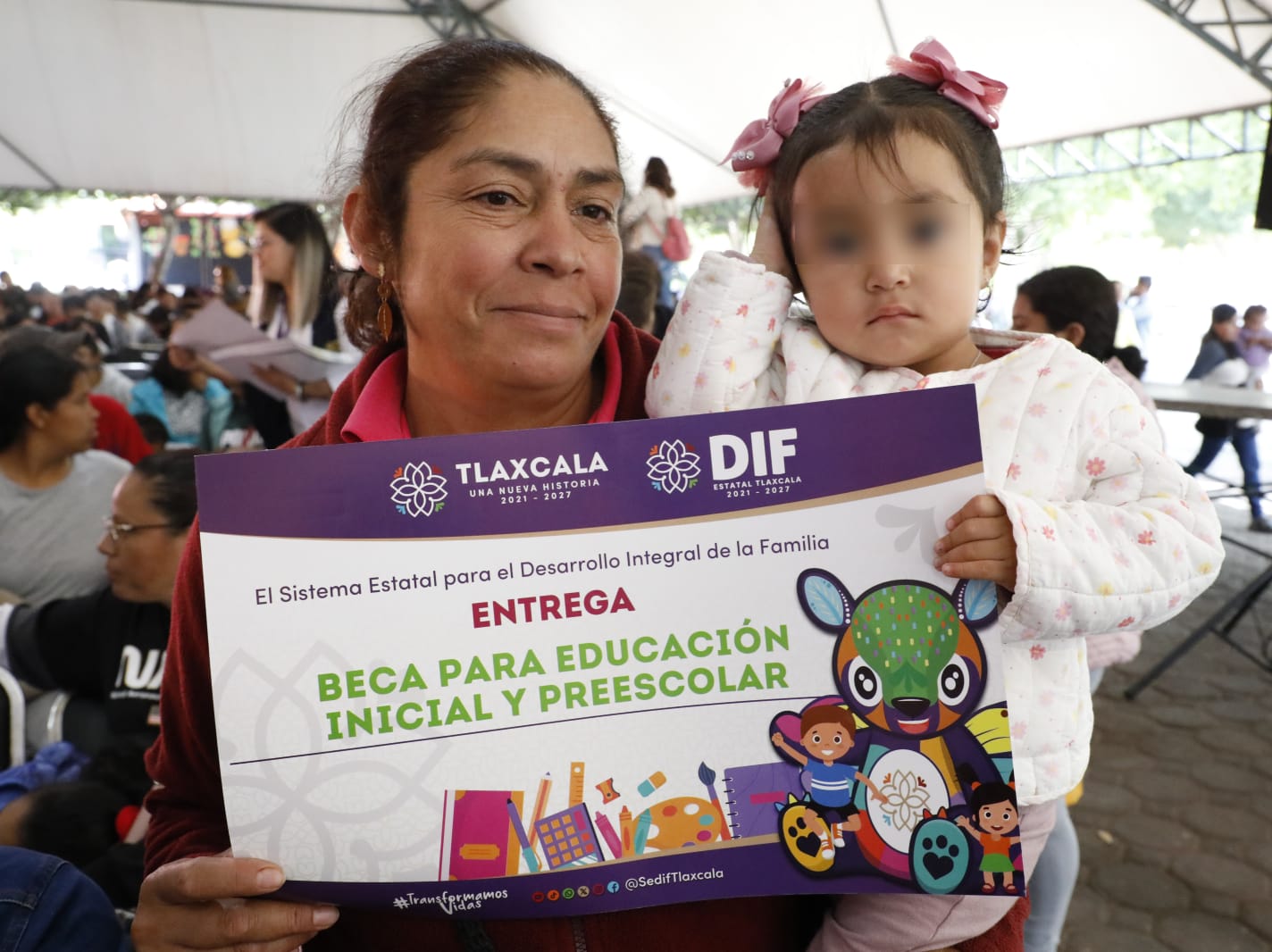 Cumple SEDIF con la primera infancia: Entrega becas